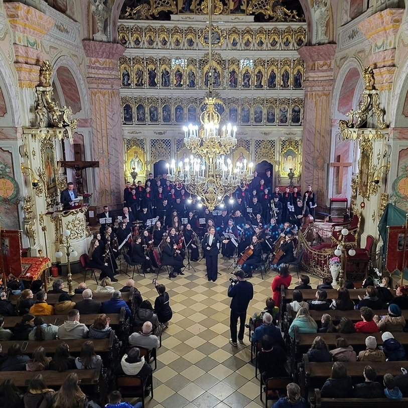 7923В Ужгороді відкрили ІІІ-ій Всеукраїнський двотуровий конкурс хорового мистецтва ім.М.Кречка