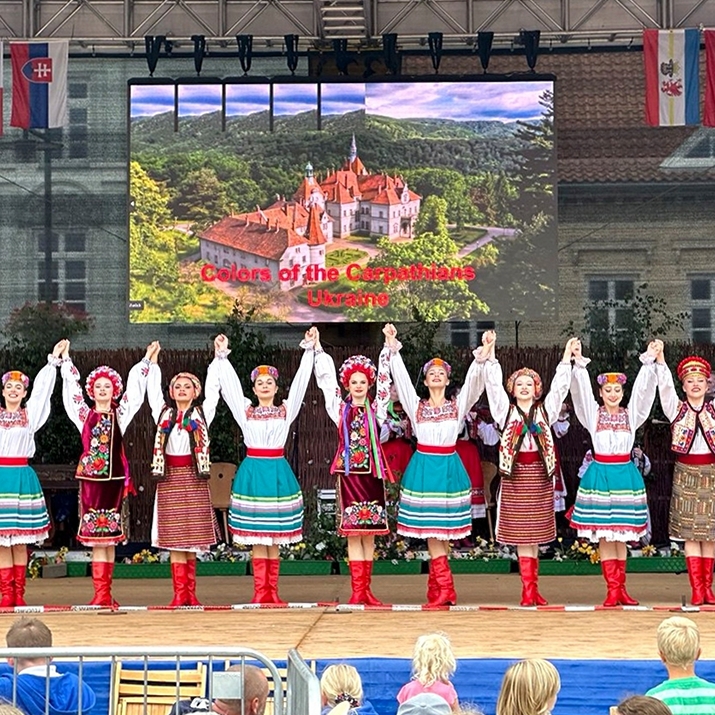 12486Виконавці АКіМ представили Україну на фольклорному фестивалі в Німеччині