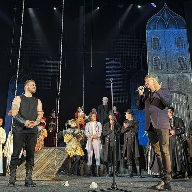 14879Закарпатський облмуздрамтеатр відкрив ювілейний 80-ий театральний сезон