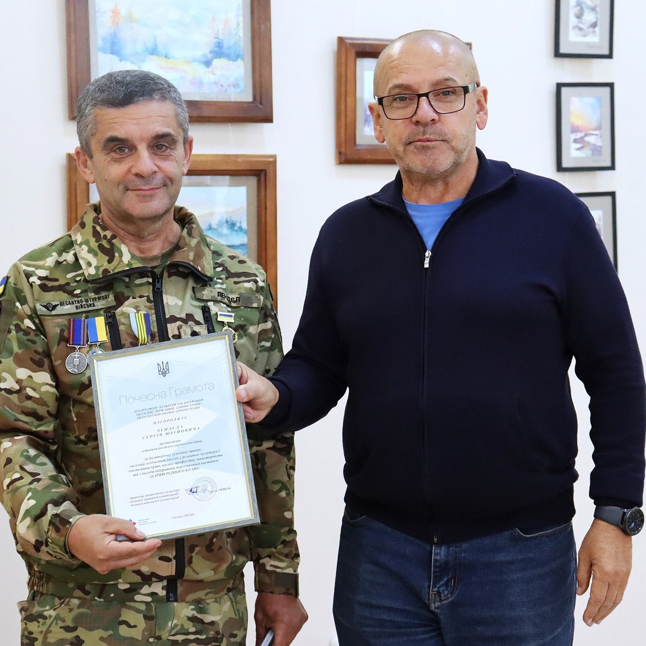 15985Митець і ветеран війни Сергій Лендєл представив виставку «Барви рідного краю»