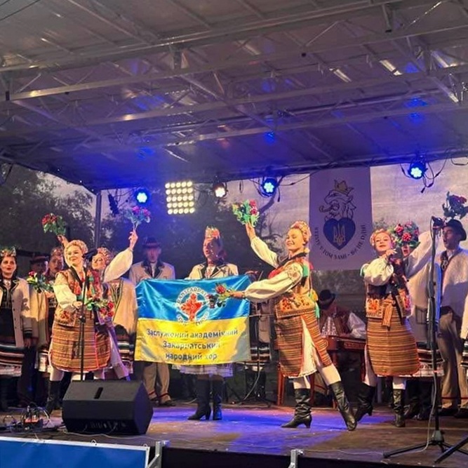 15119Закарпатці представили українську культуру на благодійному заході в Чехії