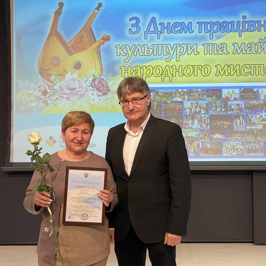 16291Працівники галузі культури приймали вітання з прийдешнім професійним святом