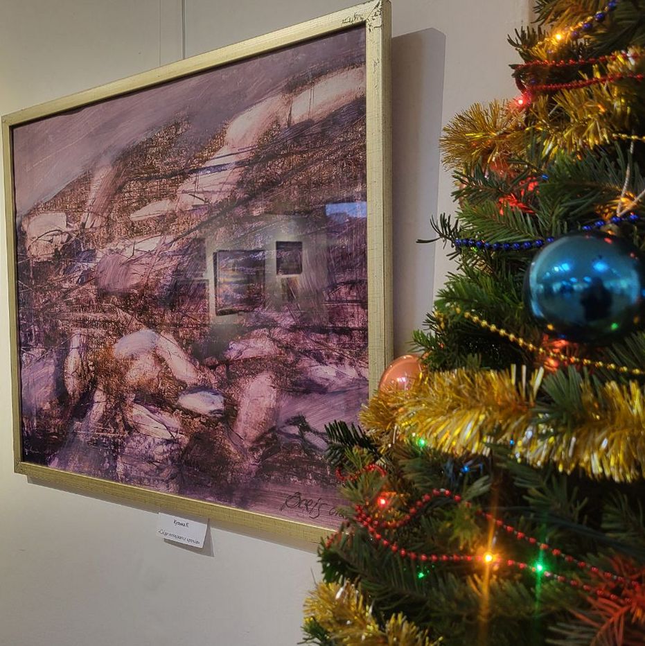 17725Митці Закарпатської організації НСХУ підсумували рік виставкою «Коляда»