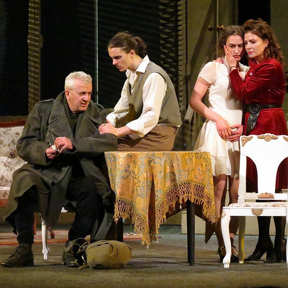 19940У Закарпатському облмуздрамтеатрі  завершився  III Міжнародний фестиваль «Драма сьогодення»