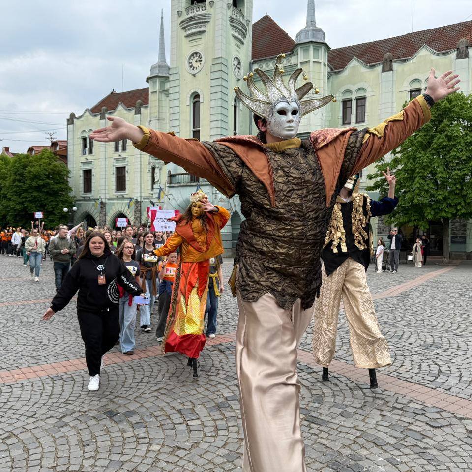 22154У Мукачеві розпочався VІІІ Всеукраїнський відкритий фестиваль театрального мистецтва «Імпреза над Латорицею»