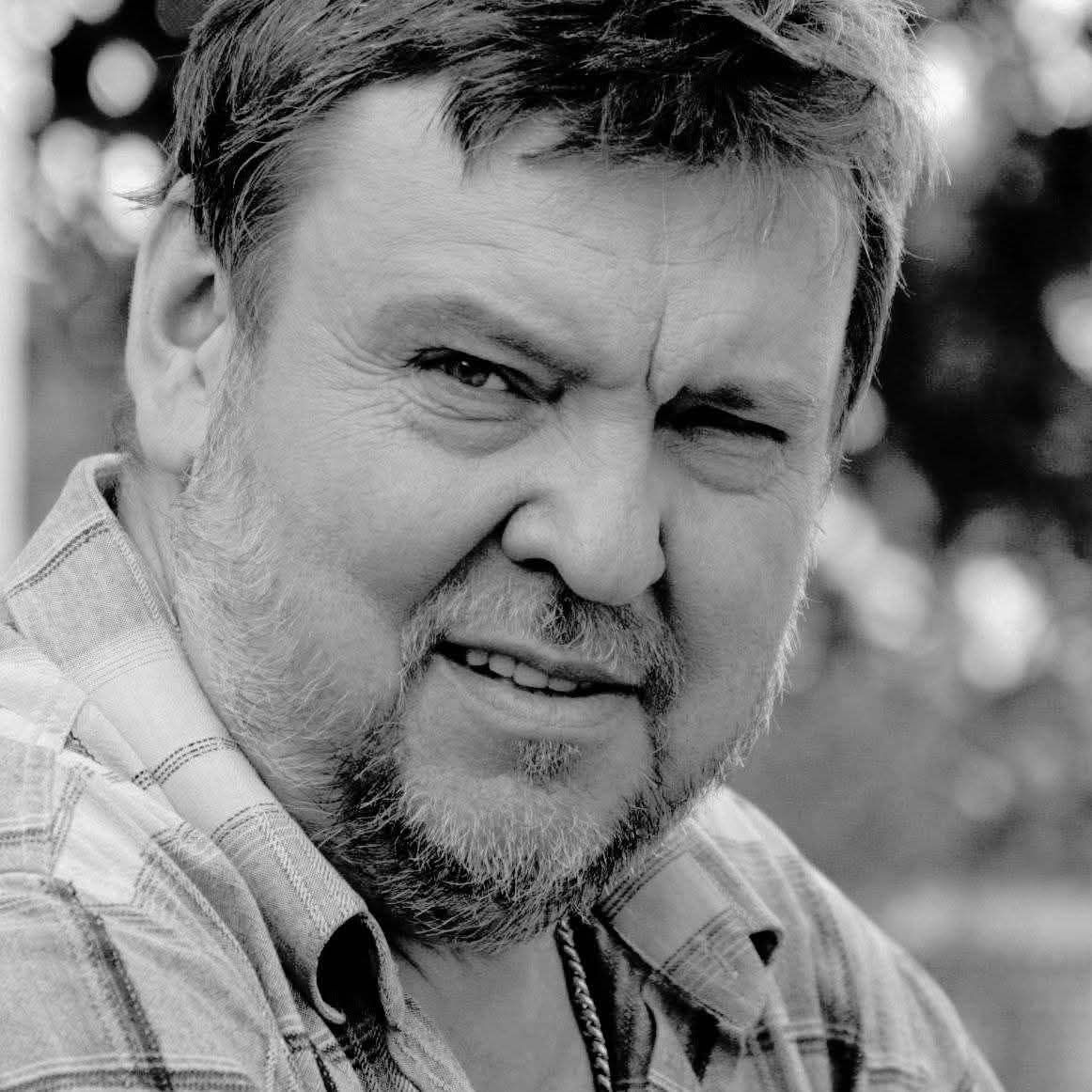 22031Не стало знаного режисера краю Віталія Семенцова