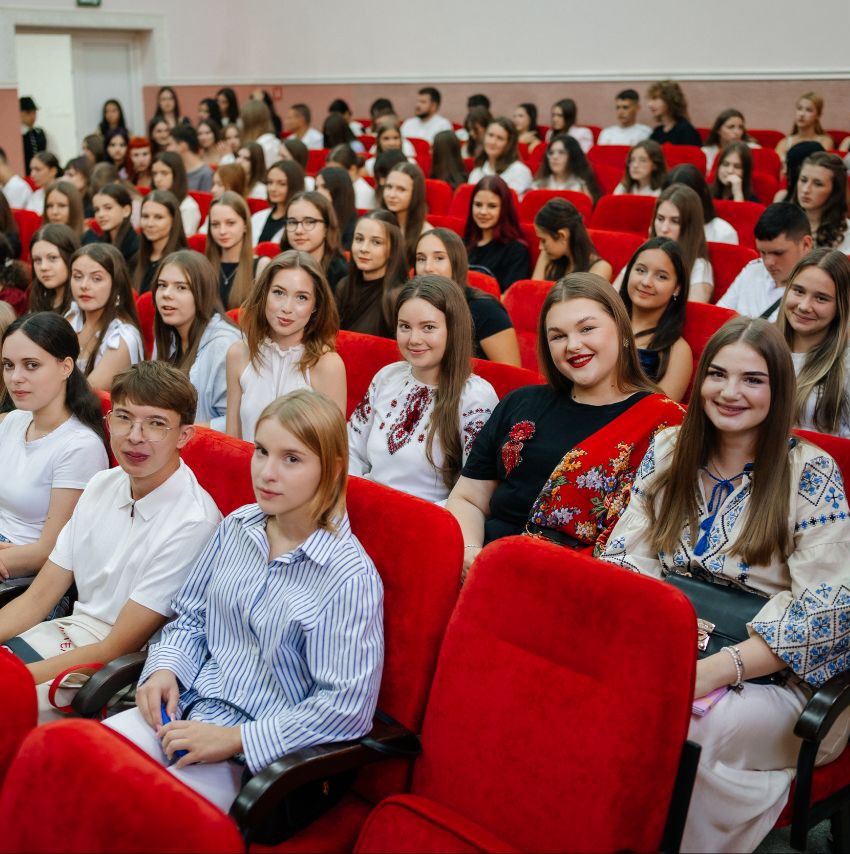 27465У закладах мистецької освіти краю урочисто стартував новий навчальний рік